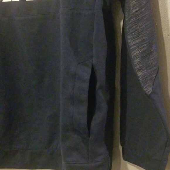 Nike Sweatshirt with Pockets - Picture 4 of 5